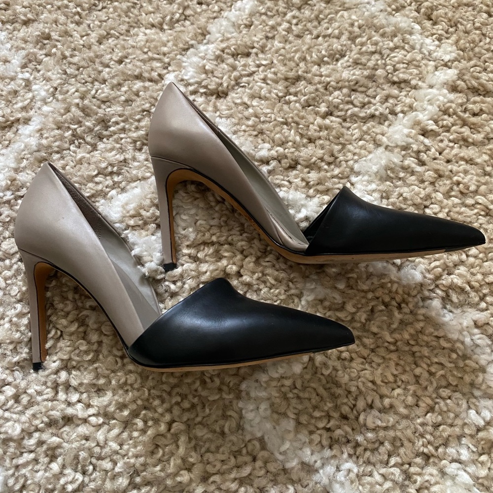 Worn Once - Two-Toned Vince Heels